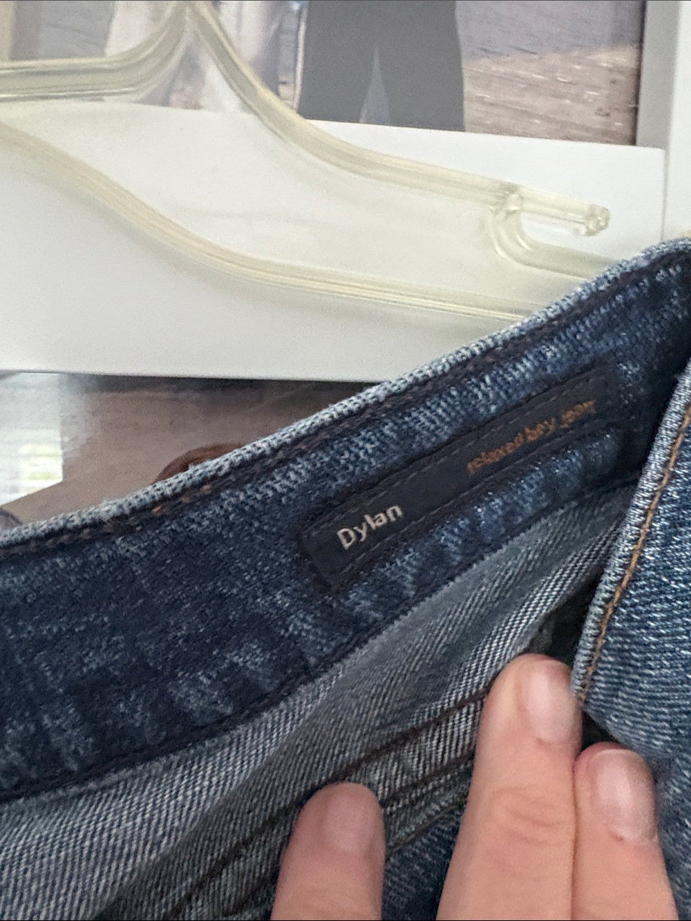 Citizens of humanity Dylan  boyfriend jeans. Dark Wash Straight-Leg Jeans - Picture 3 of 3